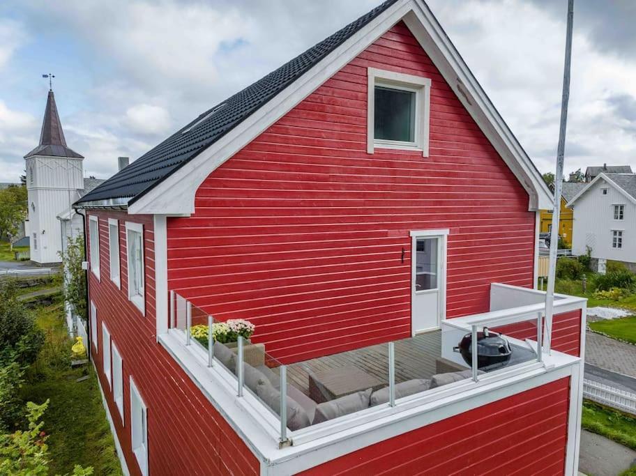 Reine Front View - Mountain & Seaview Exterior foto